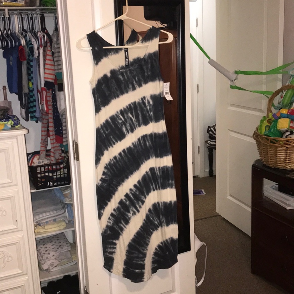 Long tie died dress by design lab lord and Taylor